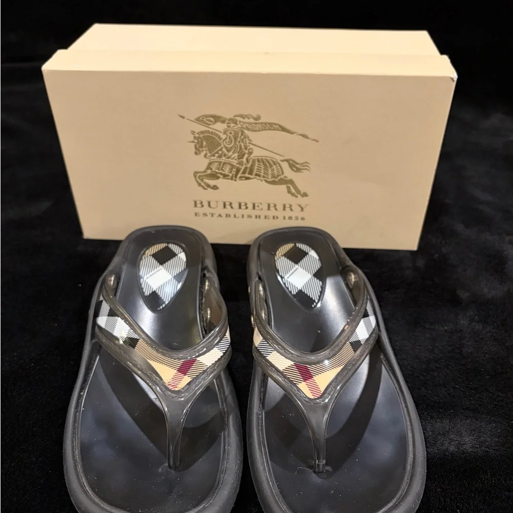 Burberry Black and Tan Woman’s Flip-Flops - Picture 2 of 3